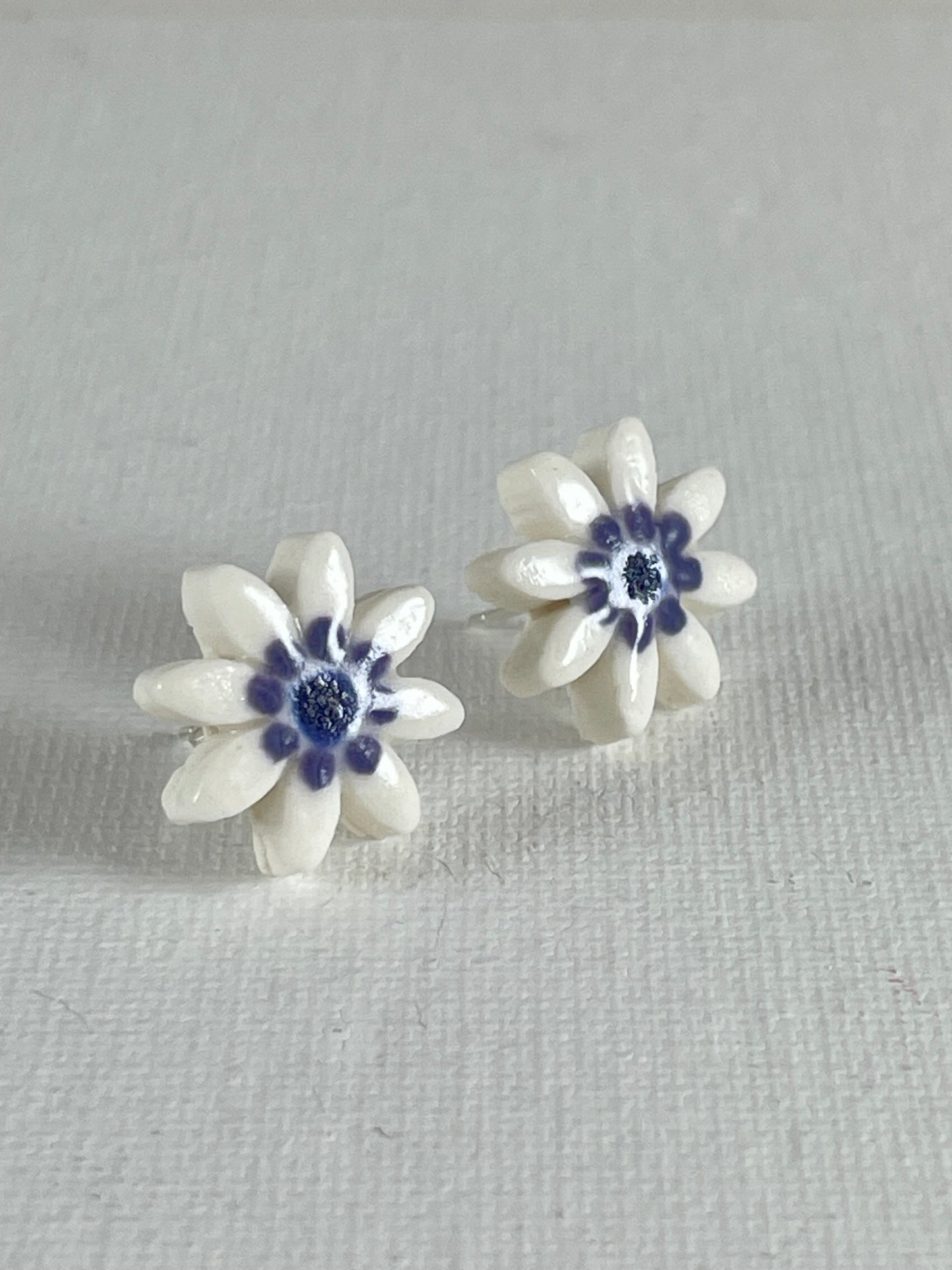 Porcelain earrings 105