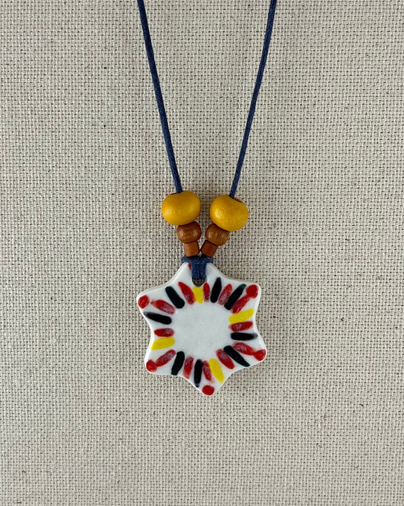 Porcelain necklace 042