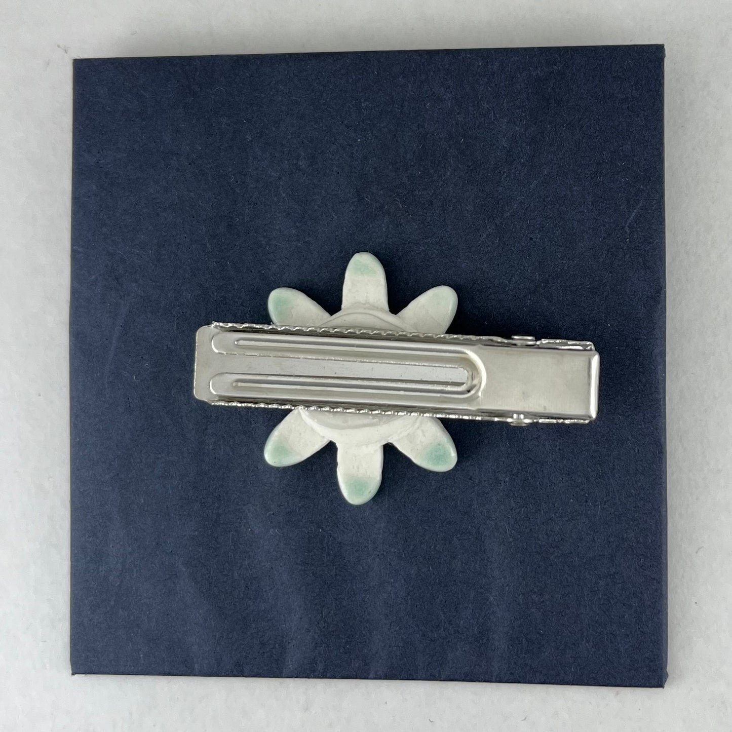 Porcelain hair clip 002