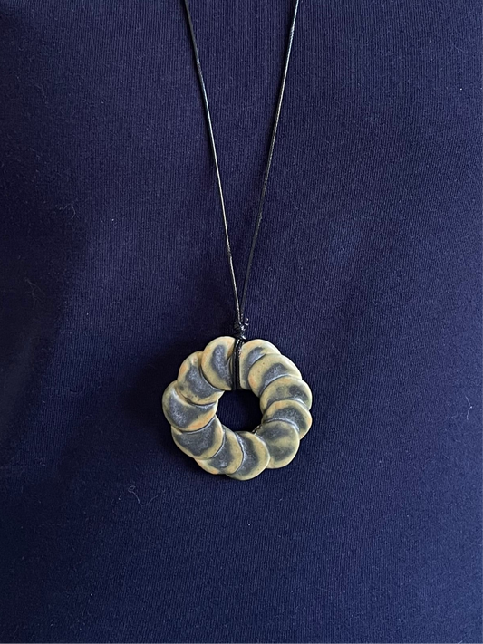 Sample necklace 010