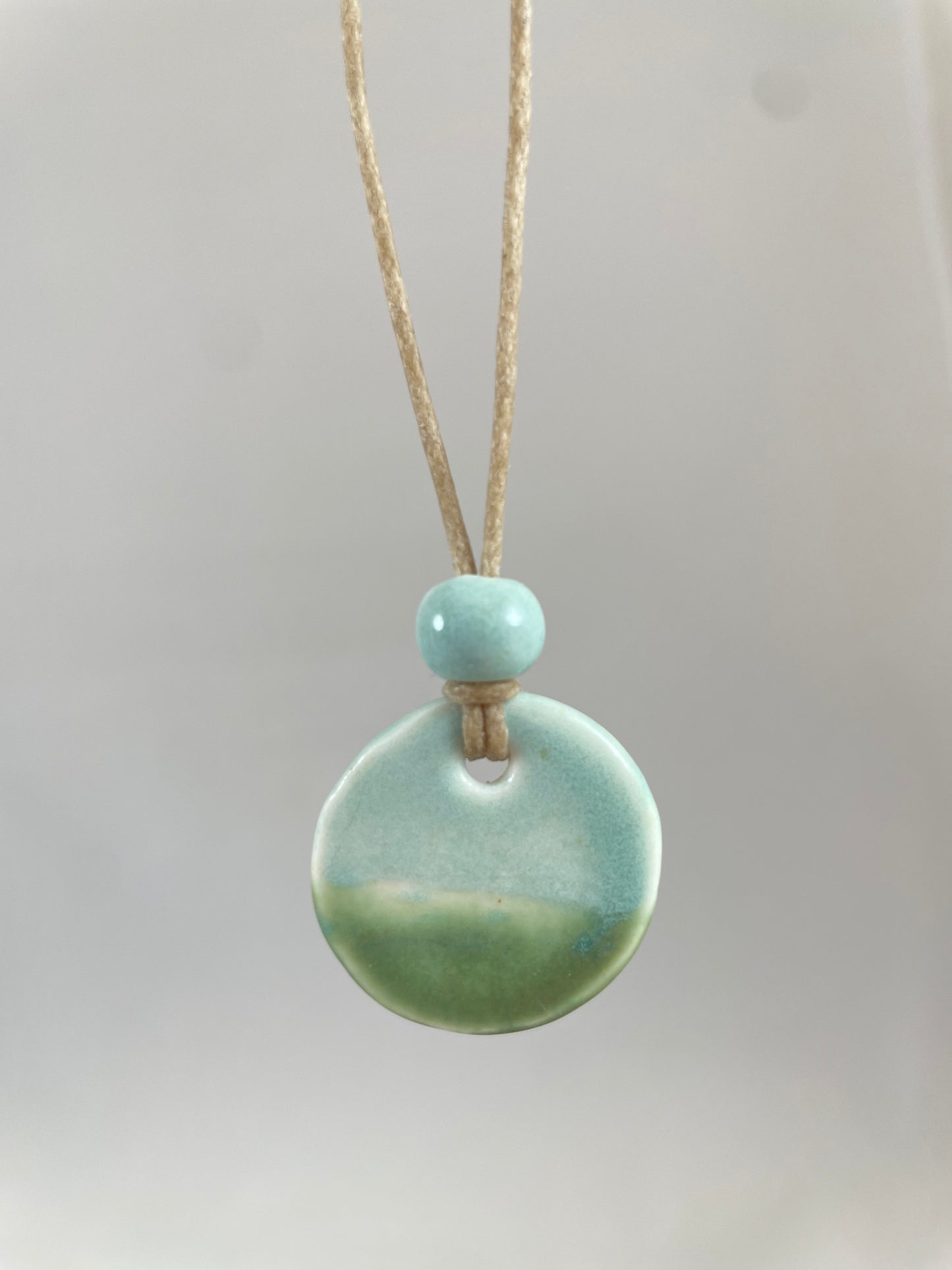 Porcelain necklace 017