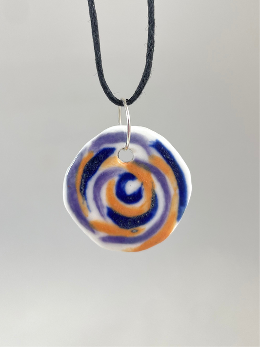 Porcelain necklace 012
