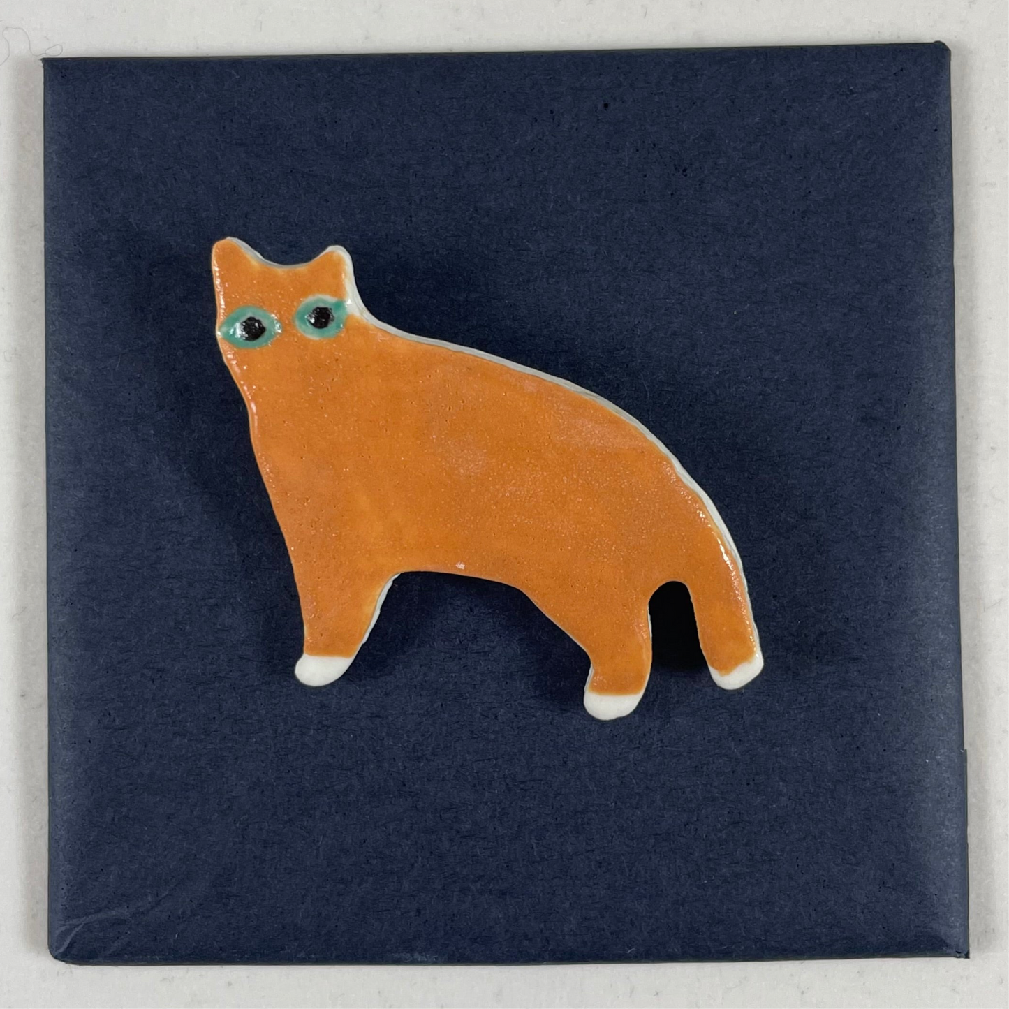 Porcelain brooch 001 - orange cat