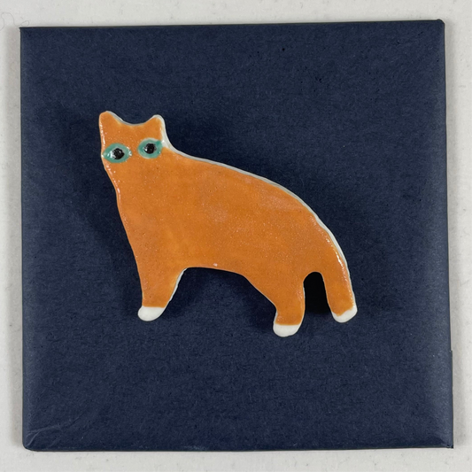Porcelain brooch 001 - orange cat