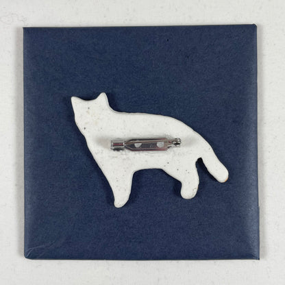 Porcelain brooch 006 - orange cat
